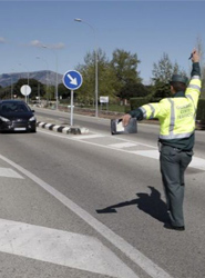 Como viene siendo habitual en las campañas que lleva a cabo la DGT, se ha contado con colaboración de las policías locales y autonómicas, ya que los controles se han realizado en vías interurbanas y urbanas, tanto de día como de noche.