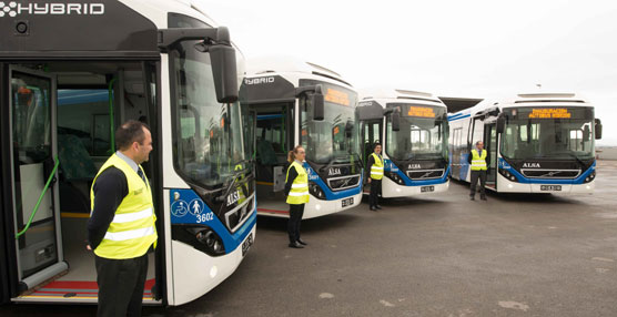 Los nuevos autobuses híbridos permitirán ahorrar un 39% de combustible  y reducir el CO2 un 50%.