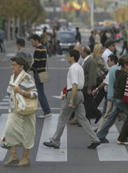 La DGT niega que haya contemplado sancionar a peatones por excesos de velocidad&nbsp;