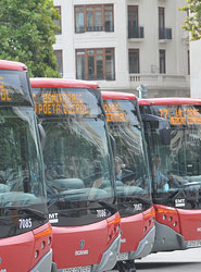 El Ayuntamiento de Valencia evalúa la entrada de los autobuses de la EMT al centro de El Palmar