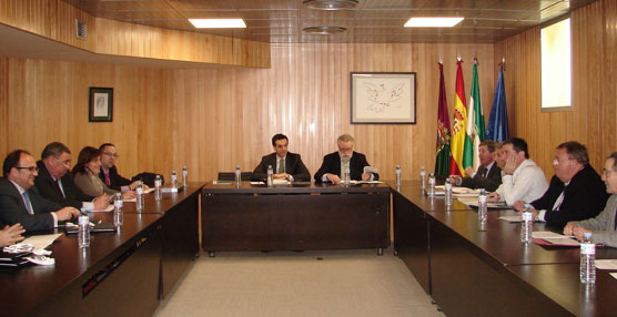 La Junta Directiva de Asintra presenta su Plan de Acción para 2015 que hará llegar a los grupos políticos en los próximos días