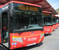 Bilbobus incorpora cinco nuevos autobuses a su flota con cargadores para dispositivos móviles como novedad
