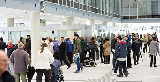 Más de 300 personas han accedido a la estación de autobuses de Vitoria-Gasteiz en la jornada de puertas abiertas
