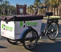 Redyser aumenta su flota de bicicletas con la distribución de paquetes en el centro de Barcelona