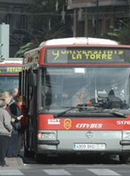 El consorcio de autobuses de Valencia robustece en un 25% los servicios durante la Semana Santa 
