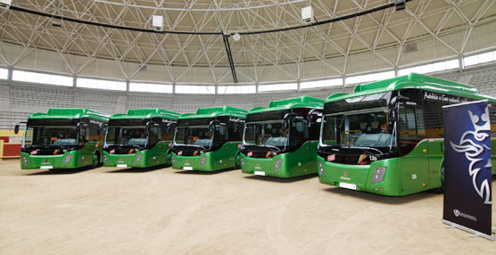 La compañía Francisco Larrea recibe cinco nuevos autobuses Scania de Gas Natural Comprimido (GNC)