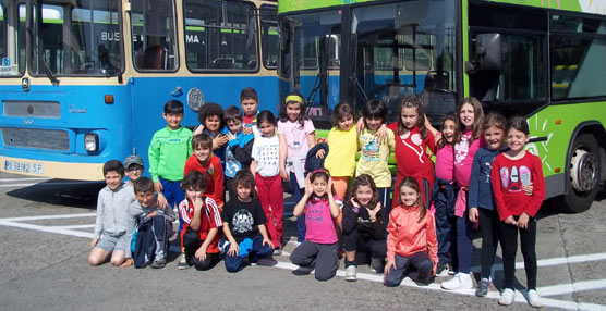 Una de las visitas escolares a Vitrasa del colegio Bembivre