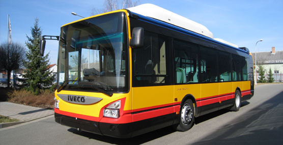 Transportes Municipales de Girona presenta sus nuevos autobuses Euro VI de Gas Natural y diesel de Iveco Bus