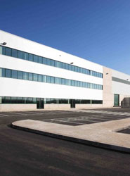 La contratación industrial y logística en Madrid y Barcelona se situó en más de 386.000 m2 hasta abril