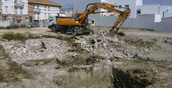 Obras de construcción de una nueva estación de autobuses en Estepa.