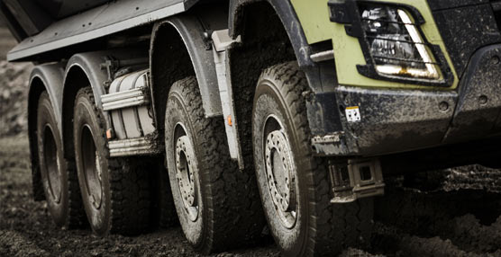 Volvo Trucks, primer fabricante en ofrecer tracción total automática para mejorar maniobrabilidad y consumo