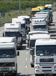 El Principado de Asturias asegura que los transportistas pueden optar a la ayuda del ‘ticket’ del autónomo