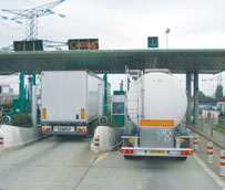 Fenadismer reclama que Fomento ‘sigue sin definir el Plan alternativo para fomentar el desvío de camiones a las autopistas de peaje’