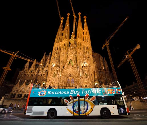 El Barcelona Bus Turístic de Noche ha comenzado la novena temporada