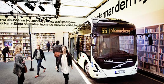 Coge el autobús eléctrico de la Volvo Ocean Race en la ciudad sueca de Goteborg y bájate en la biblioteca