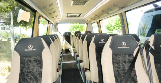 Las empresas Autocares Novatel de Andorra e Ibiza Bus estrenan ambas una unidad Spica de Car-bus.net
