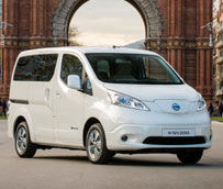 Nissan inicia la fabricación de la versión de siete plazas de la furgoneta 100% eléctrica e-NV200