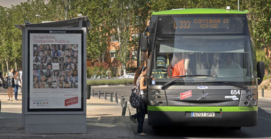 Parada de autobús en Rivas Vaciamadrid.