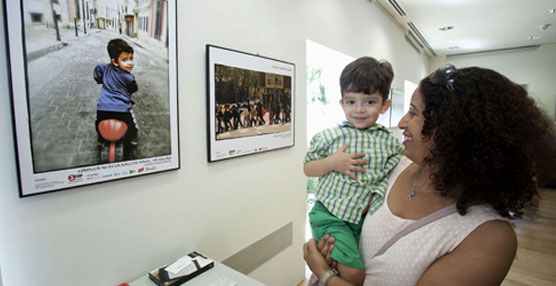 Tras el acto de entrega, se ha inaugurado oficialmente la exposición fotográfica.