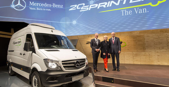 La furgoneta Mercedes Benz Sprinter ha celebrado sus 20 años de vida en la Planta de Düsseldorf.