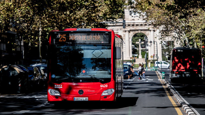 Valencia recupera los números positivos en su EMT