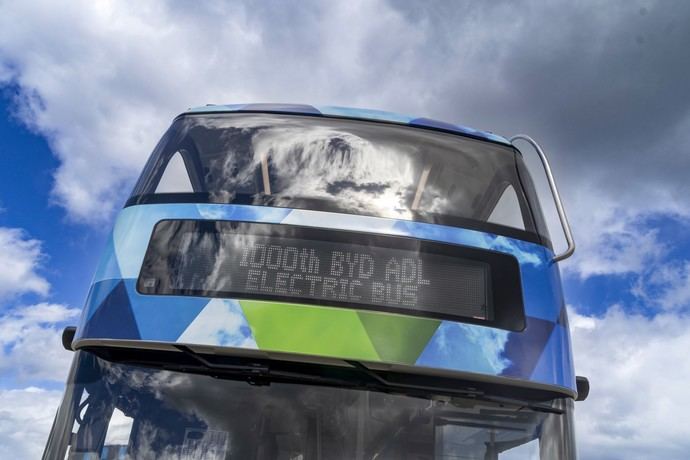 BYD alcanza el millar de autobuses eléctricos en Reino Unido