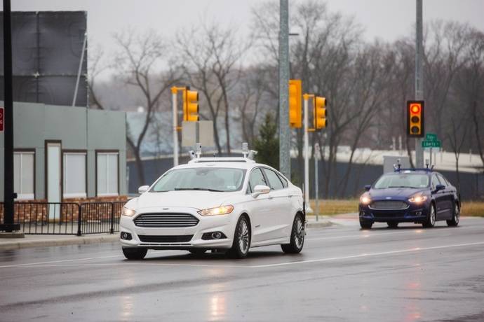 Ford Triplicará su Flota de Desarrollo de Vehículos Autónomos