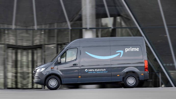 Amazon encarga más de 1.800 furgonetas eléctricas