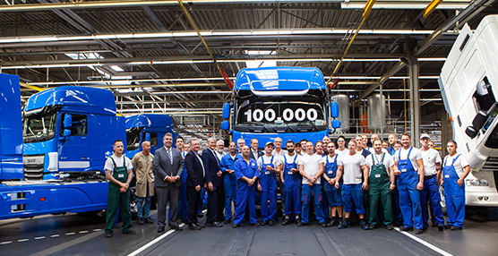 DAF Trucks finaliza el camión 100.000 de la nueva generación de camiones CF y XF