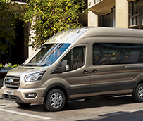 Ford Transit, ahora disponible con 10 velocidades