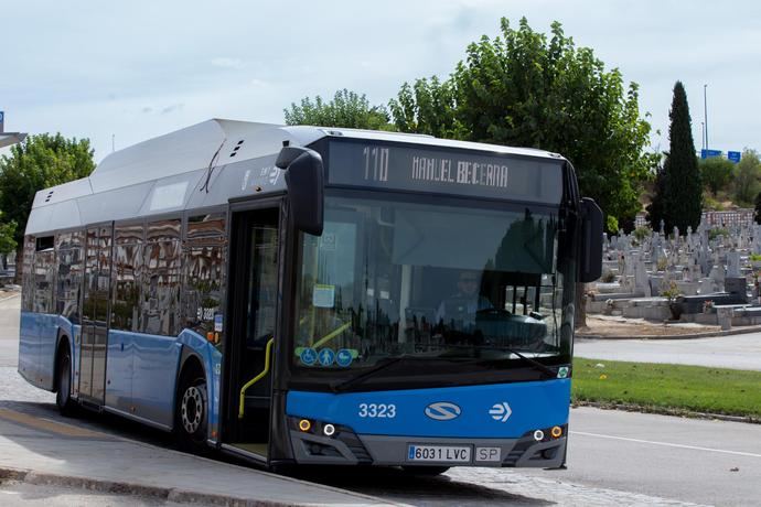 EMT refuerza los autobuses hacia los cementerios por Todos los Santos