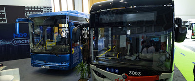 De la mano para crecer en autobuses eléctricos