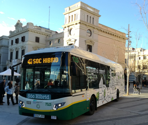 Trasportes Urbanos de Sabadell incorpora a su flota el modelo hibrido Veris.12 de Vectia