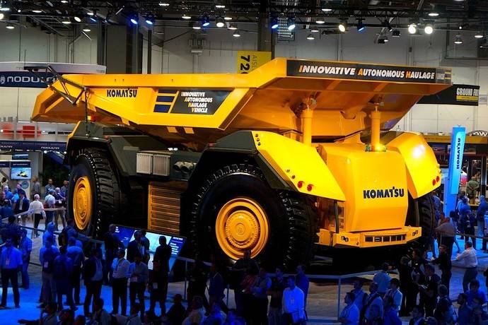 El camión sin cabina creado por la marca japonesa Komatsu.