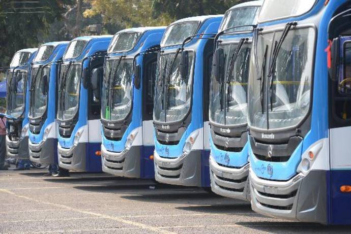 Las matriculaciones de autobuses cayeron un 8,2% en el mes de enero