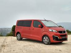 Nueva Peugeot Traveller pensada para viajes familiares