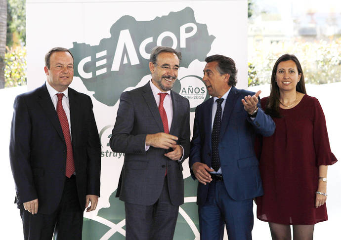 Andalucía dedica 200 millones de su presupuesto a carreteras