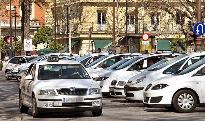 Una parada de taxis.