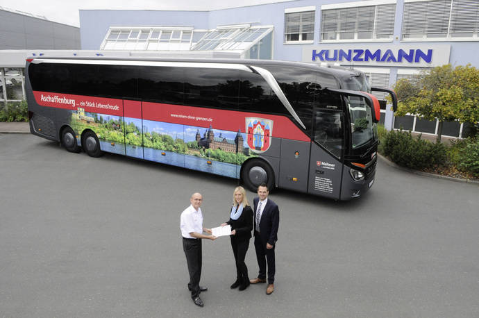 Daimler Buses firma su contrato 1000 de servicio Omniplus para un autocar Euro VI