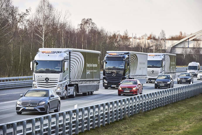 Conectividad Daimler: la fórmula de éxito para empresas, conductores y sociedad