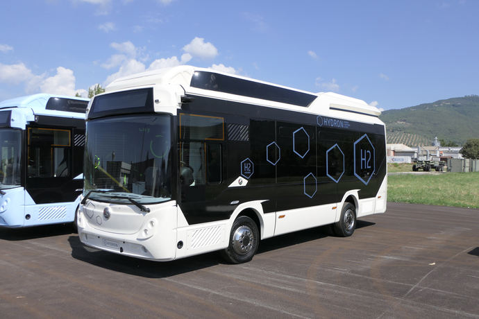 El primer bus de hidrógeno que ‘habla italiano’