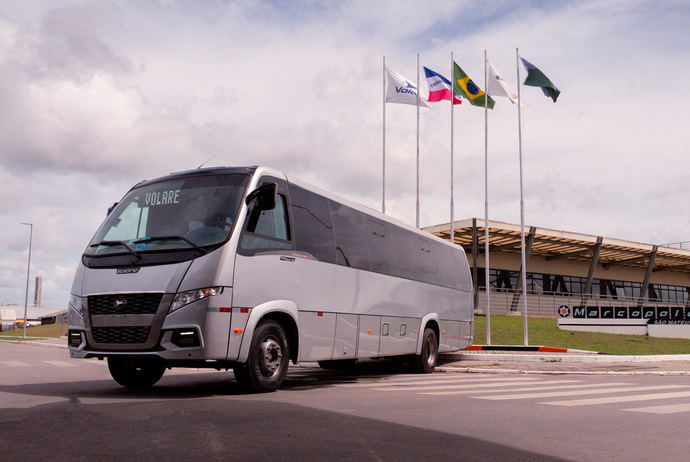 Volare exporta el primer minibús producido en la planta de São Mateus