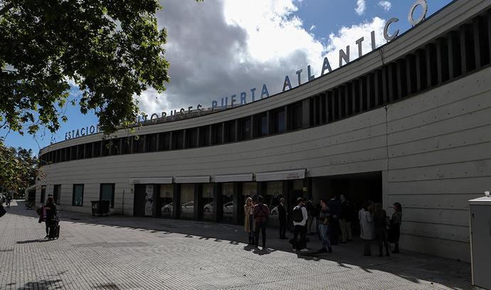 Andalucía adjudica la instalación de 500 paneles en paradas de bus