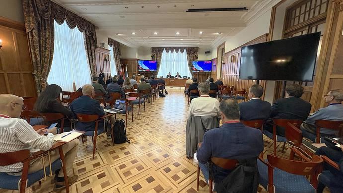 Confebus refuerza el papel estratégico de la licitación en su VII Curso de Verano