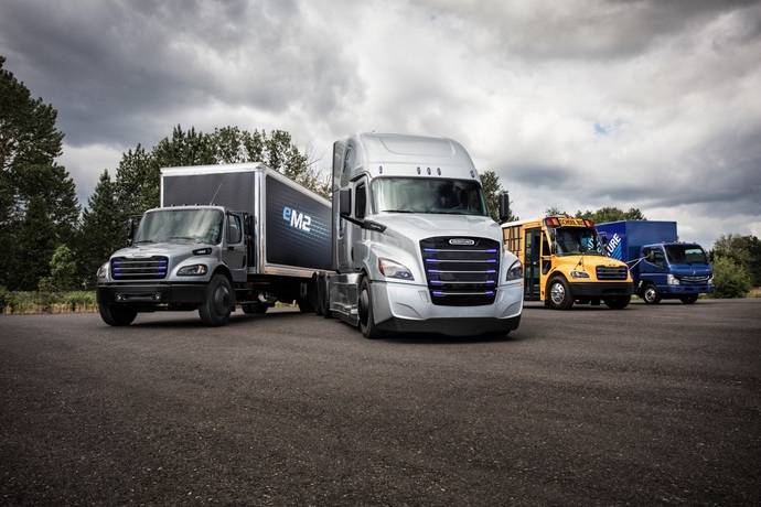 Daimler Trucks crea el Grupo de Movilidad Electrónica global