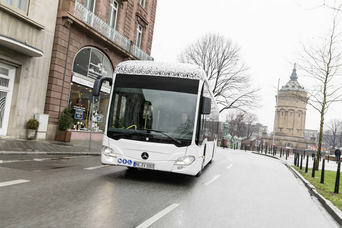 Un Mercedes-Benz Citaro eléctrico.