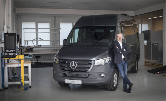 Exitoso Fahrenheit Expulsar a Mercedes-Benz Vans planea un mayor crecimiento en ventas unitarias tras el  récord del año 2017 | Nexotrans