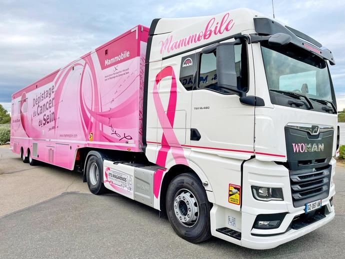 MAN Trucks da visibilidad a la lucha contra el cáncer de mama