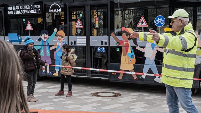 Proteger a los niños: MAN continúa con su campaña de seguridad vial