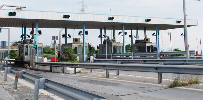 Siete de cada 10 españoles cambiarían su ruta si las autovías fuesen de pago